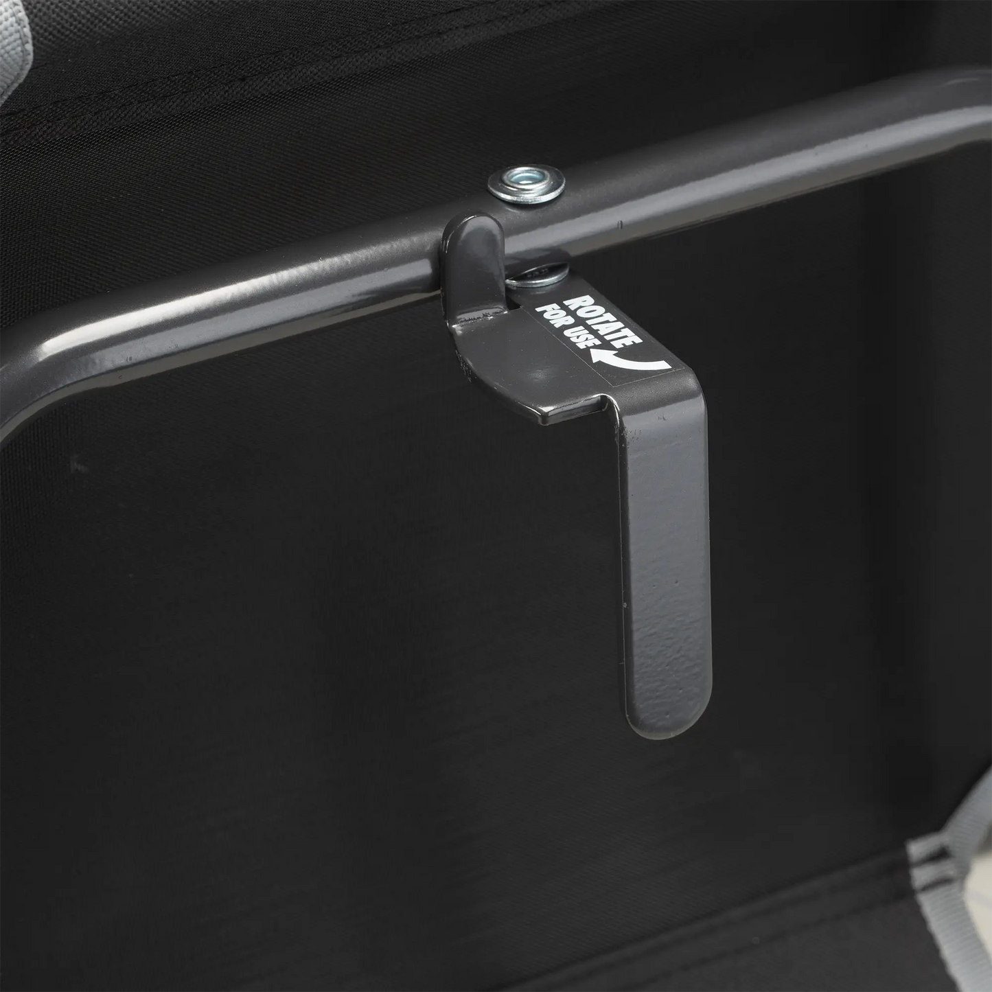 Big Comfort Stadium Chair™ with Armrests - J4DE
