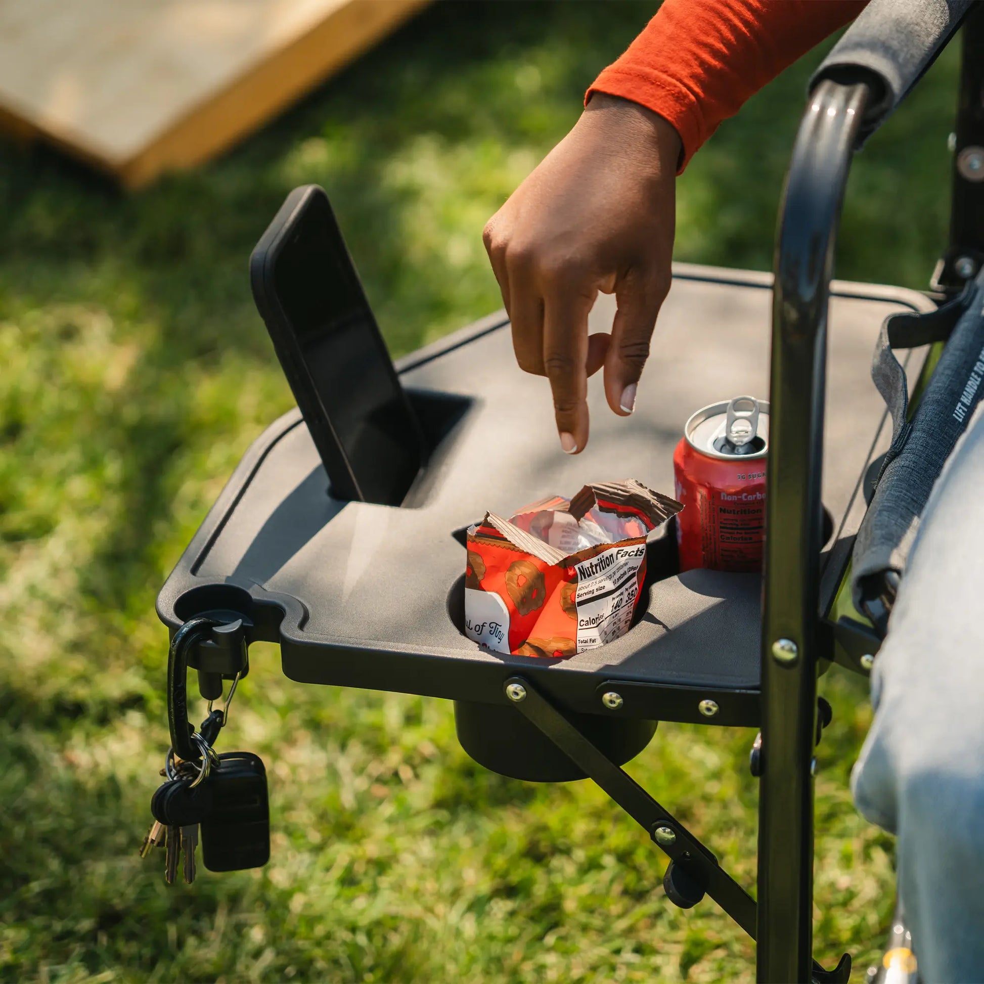 Freestyle Rocker™ with Side Table - 0OKX