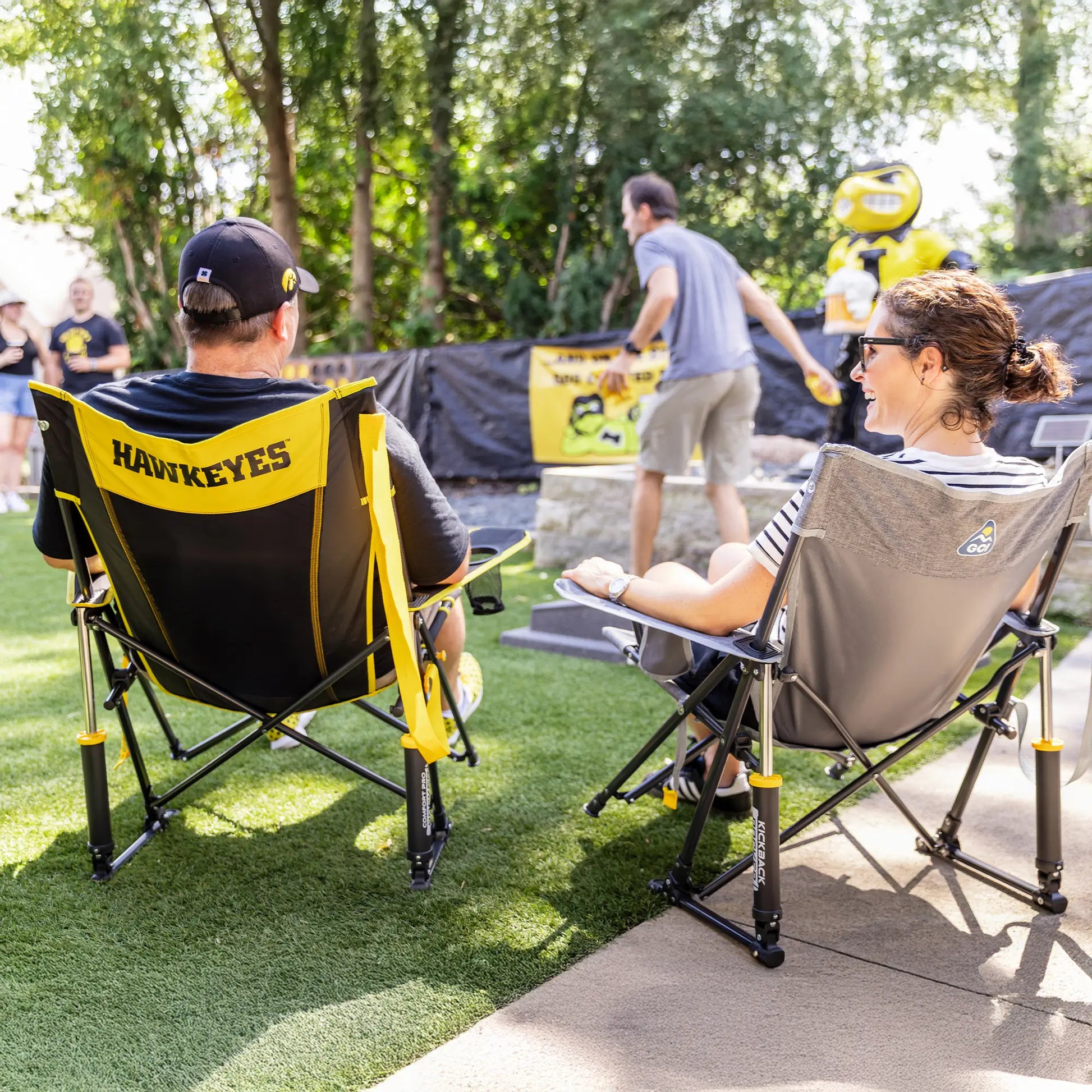 College Comfort Pro Rocker™ - Iowa Hawkeyes - LQDN
