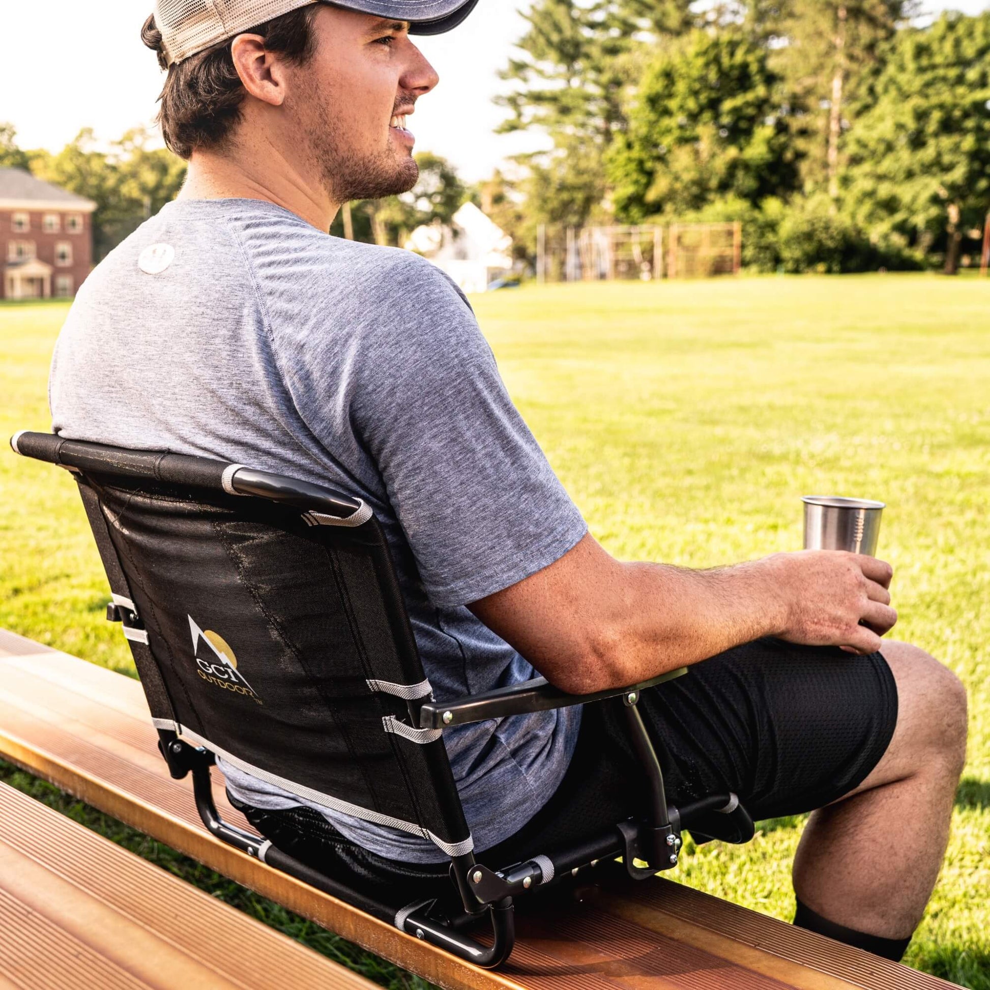 Big Comfort Stadium Chair™ with Armrests - J4DE